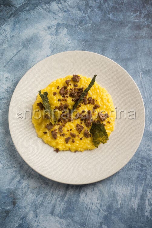 Risotto con verza e salsiccia