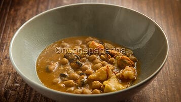 Zuppa di ceci con frutti di mare e malfatti