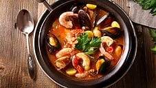 Cacciucco, la zuppa di pesce della tradizione livornese Cacciucco, la zuppa di pesce della tradizione livornese