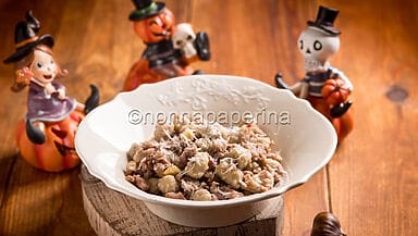 Gnocchetti al ragù di salsiccia e castagne
