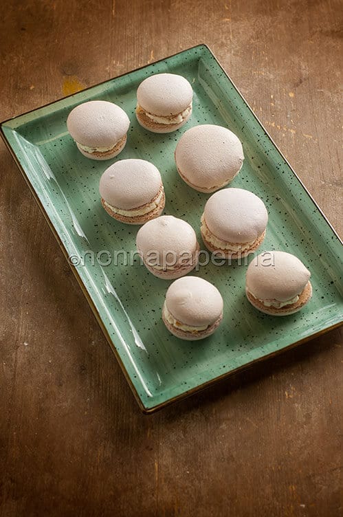 Macaron salati con formaggio di capra Macaron salati con formaggio di capra