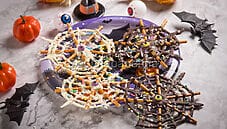 Ragnatele di cioccolato per Halloween: dei dolcetti creativi Ragnatele di cioccolato per Halloween: dei dolcetti creativi