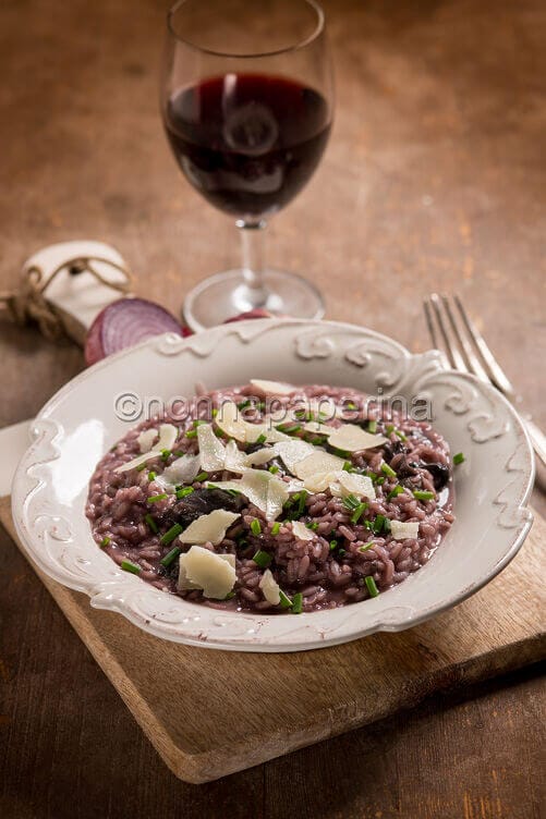 Risotto al vino rosso con lumache Risotto al vino rosso con lumache
