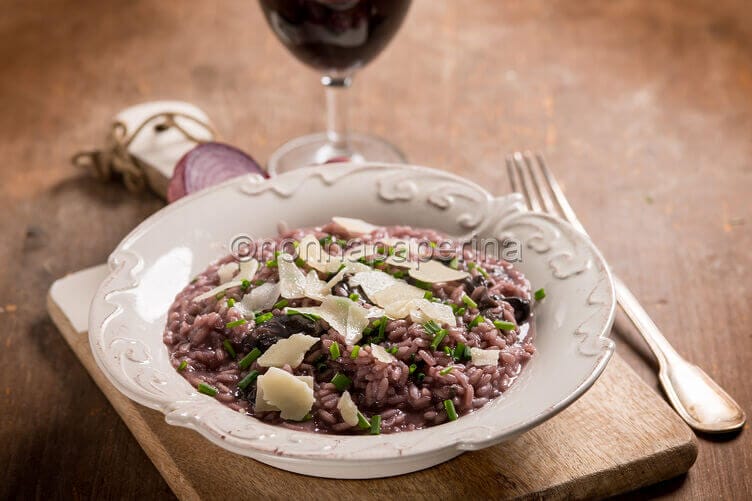 Risotto al vino rosso con lumache