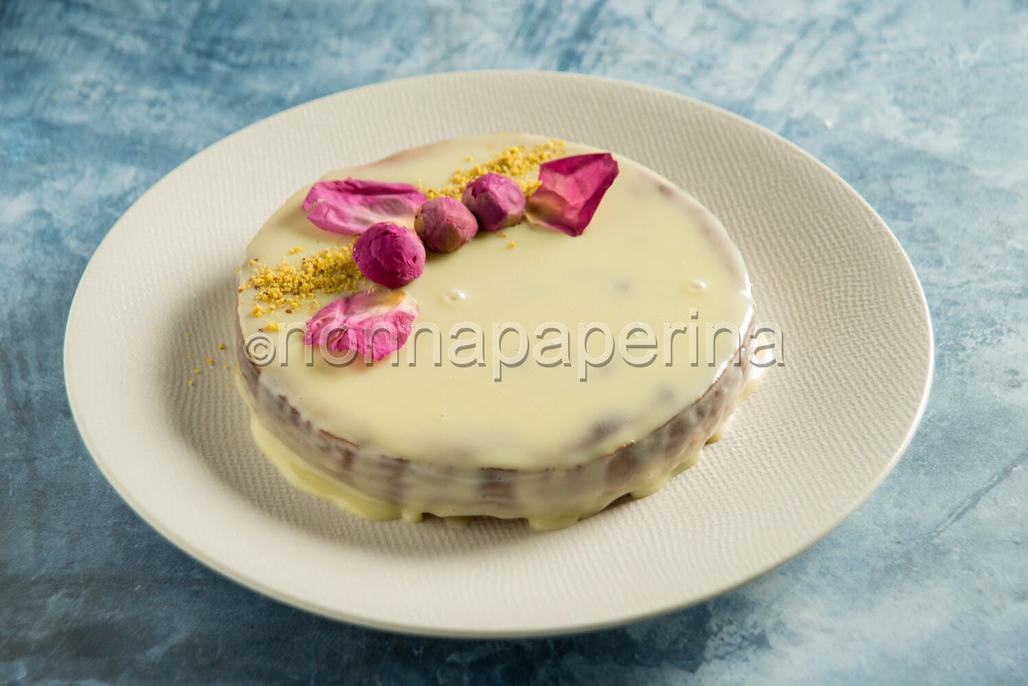 Torta al pistacchio senza glutine con glassa: un dolce unico