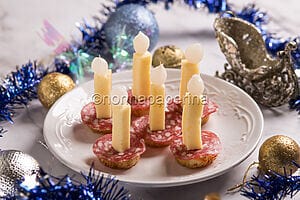 Antipasto di candeline per Natale: una ricetta sfiziosa Antipasto di candeline per Natale: una ricetta sfiziosa