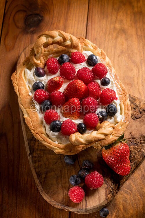 Cestino di pasta sfoglia con panna
