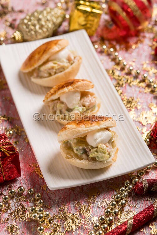 Conchiglie di pasta sfoglia ripiene