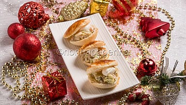 Conchiglie di pasta sfoglia ripiene