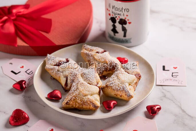 Letterine di sfoglia di San Valentino
