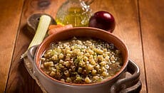 Pasta e lenticchie con la verza