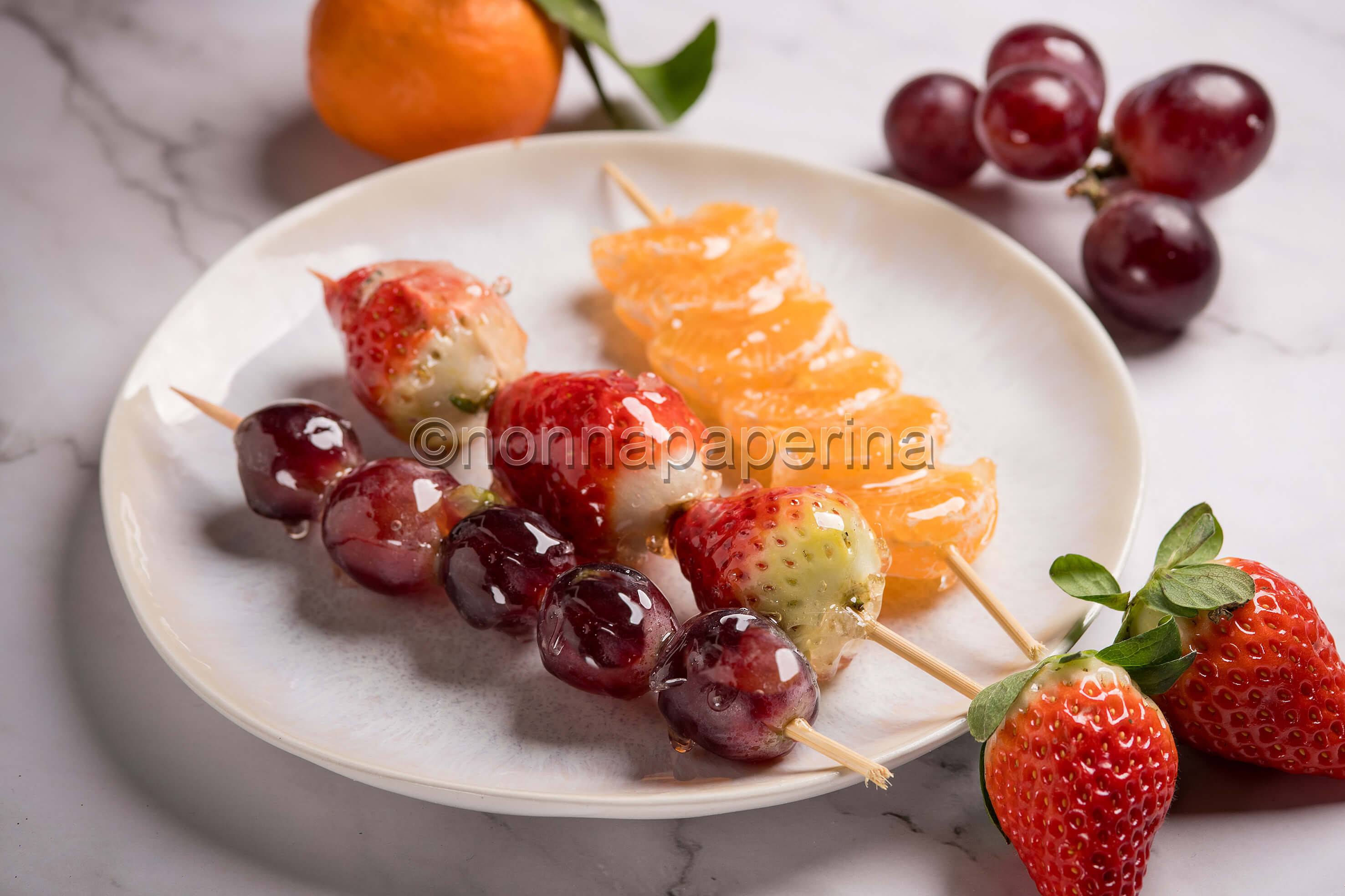 Tanghulu, lo snack dolce cinese a base di frutta caramellata