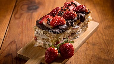 Torta gelato alle fragole