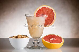 Cocktail al pompelmo e gin, una singolare combinazione Cocktail al pompelmo e gin, una singolare combinazione