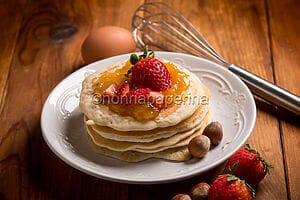 Pancakes alle nocciole, un dolce per una colazione sprint Pancakes alle nocciole, un dolce per una colazione sprint