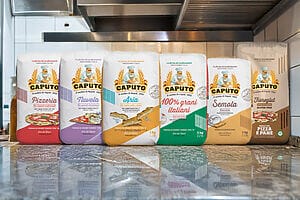 Farina per pizza: Guida completa alla scelta della farina perfetta Farina per pizza: Guida completa alla scelta della farina perfetta