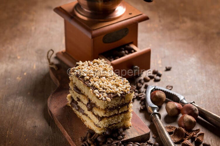 Pan di Spagna con crema al caffè