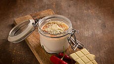 Panna cotta al cioccolato bianco e peperoncino