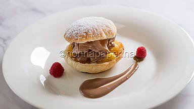 Sfogliatine di mele alla cannella e cioccolato