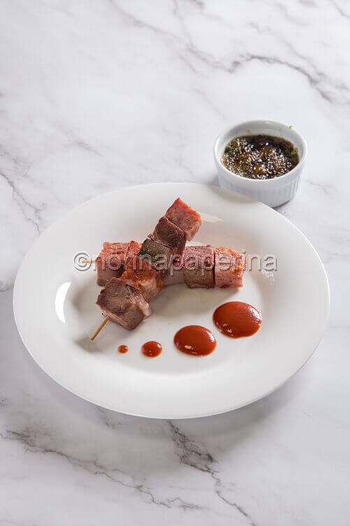 Spiedini di carne bollita