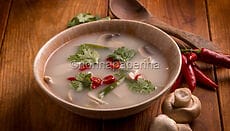 Zuppa thai tom kha gai