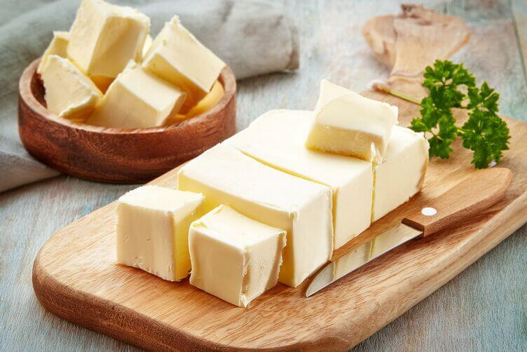 Burro: guida tra storia, tipologie, valori nutrizionali e usi in cucina burro