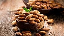 Mandorle: proprietà, benefici, usi e ricette della tradizione
