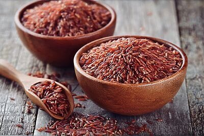 Riso rosso: benefici, proprietà e tradizioni Riso rosso: benefici, proprietà e tradizioni