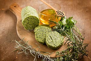 Burro alle erbe e miele, un alleato in cucina Burro alle erbe e miele, un alleato in cucina