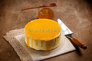 Cheesecake al miele, la versione più dolce e autentica Cheesecake al miele, la versione più dolce e autentica