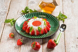 Panna cotta alle fragole, una piccola opera d’arte culinaria