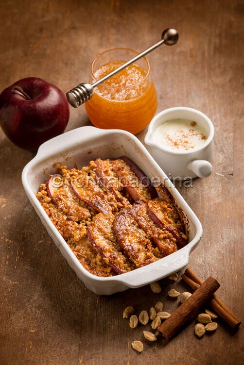 Sformato di mele al miele e arachidi Sformato di mele al miele e arachidi