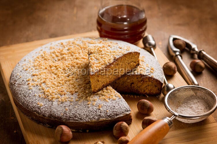 Torta langarola di nocciole