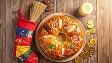 Tradizioni della Befana nel mondo: riti, dolci, usanze e simboli