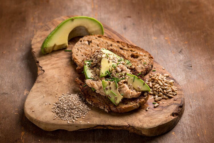 bruschette rustiche con sgombro