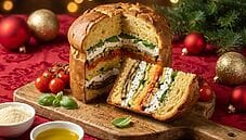 Panettone gastronomico vegetariano: antipasto di Natale a strati