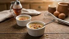 Con il miele di fiordaliso, la creme brulèe diventa uno di quei dessert che restano
