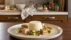 Tortino di polenta bianca con tonno fresco