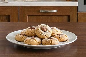 Biscottini alle mandorle: un dolce semplice e sano per ogni occasione Biscottini alle mandorle: un dolce semplice e sano per ogni occasione