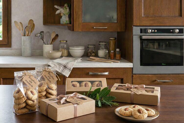 Biscottini alle mandorle regalo Biscottini alle mandorle regalo